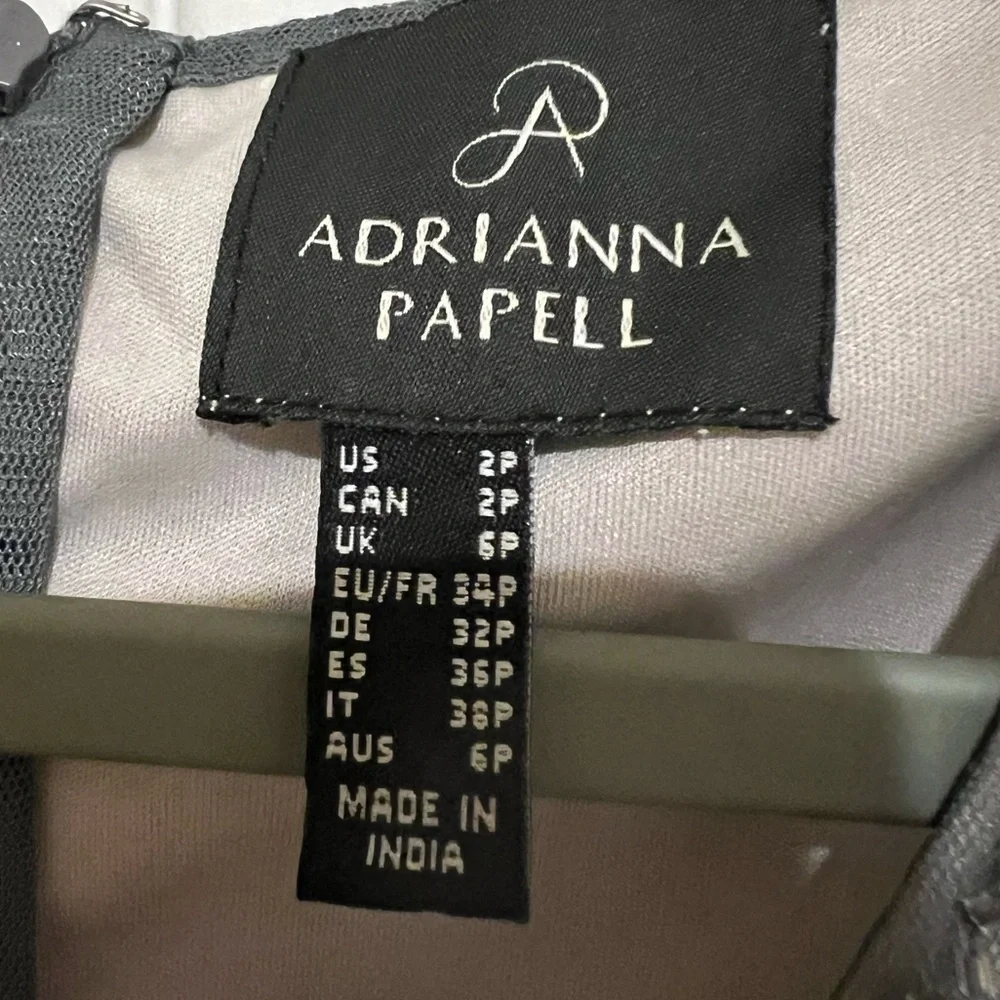 Adrianna Papell 🍄NWOT Elegant Gray / blue Evening Gown